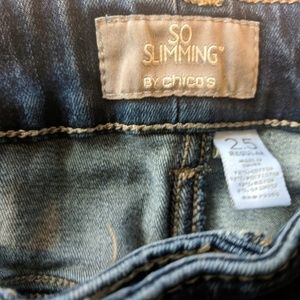 CHICO'S SIZE 2.5 Denim Jeans.
